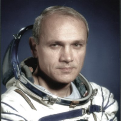 quotes by Vladimir Dzhanibekov